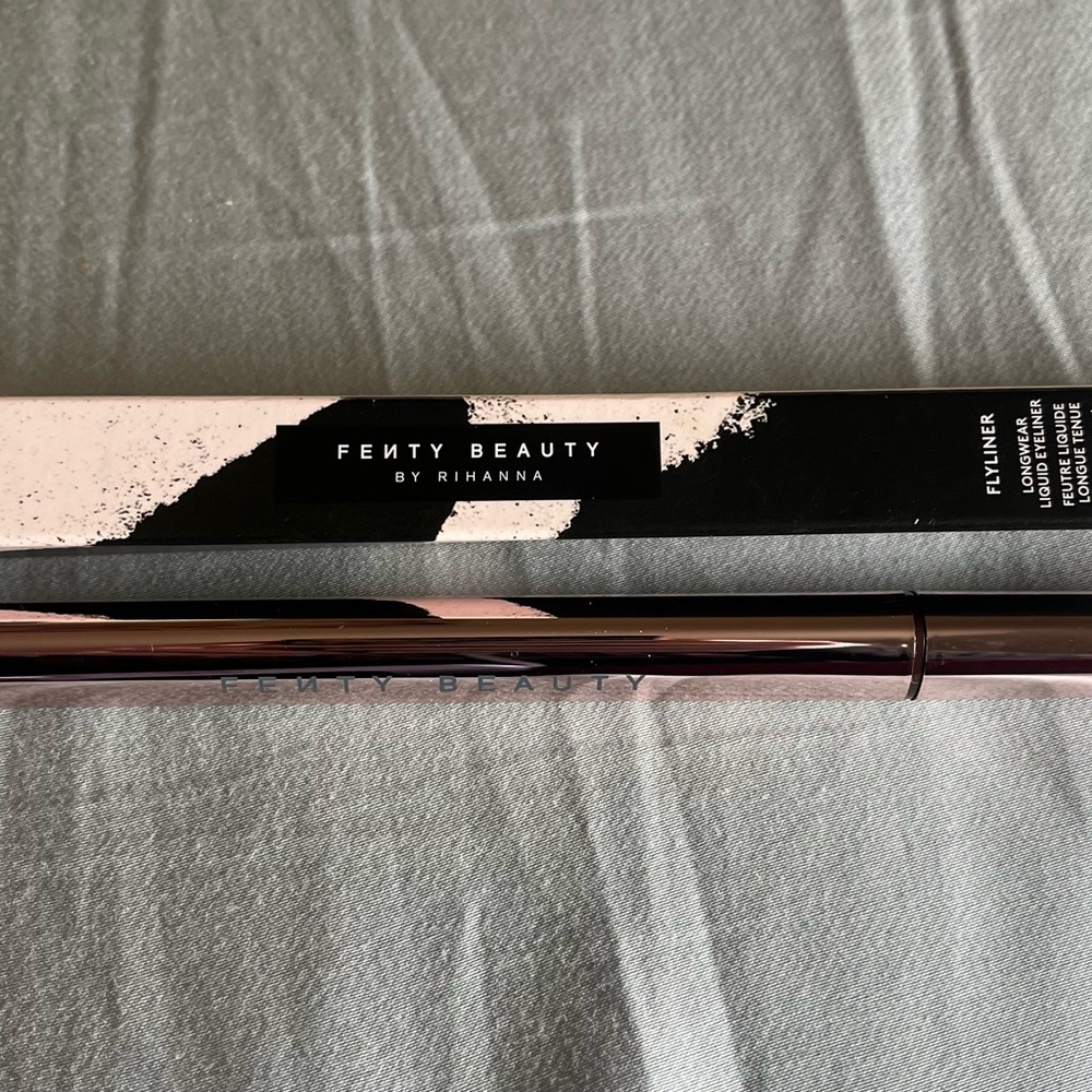 Fenty Beauty longwear liquid eyeliner in big truffle. New in box. $24 new.